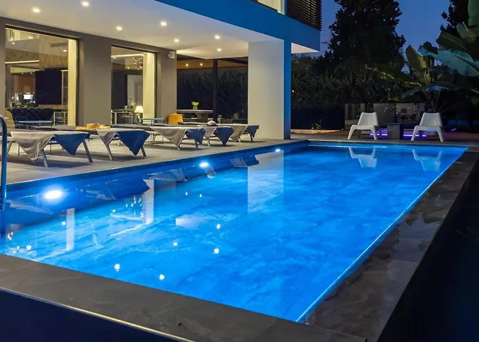 La Fortuna - Award Winning Luxury Close To Corfu Town *