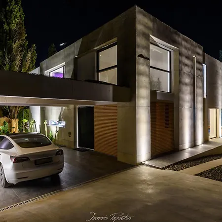 La Fortuna - Award Winning Luxury Close To Corfu Town Villa *