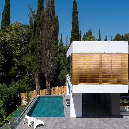 La Fortuna - Award Winning Luxury Close To Corfu Town *
