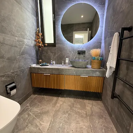 Willa La Fortuna - Award Winning Luxury Close To Corfu Town