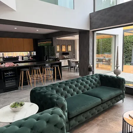 La Fortuna - Award Winning Luxury Close To Corfu Town Villa