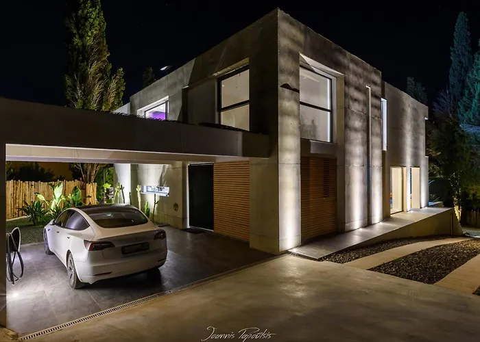 La Fortuna - Award Winning Luxury Close To Corfu Town Willa *